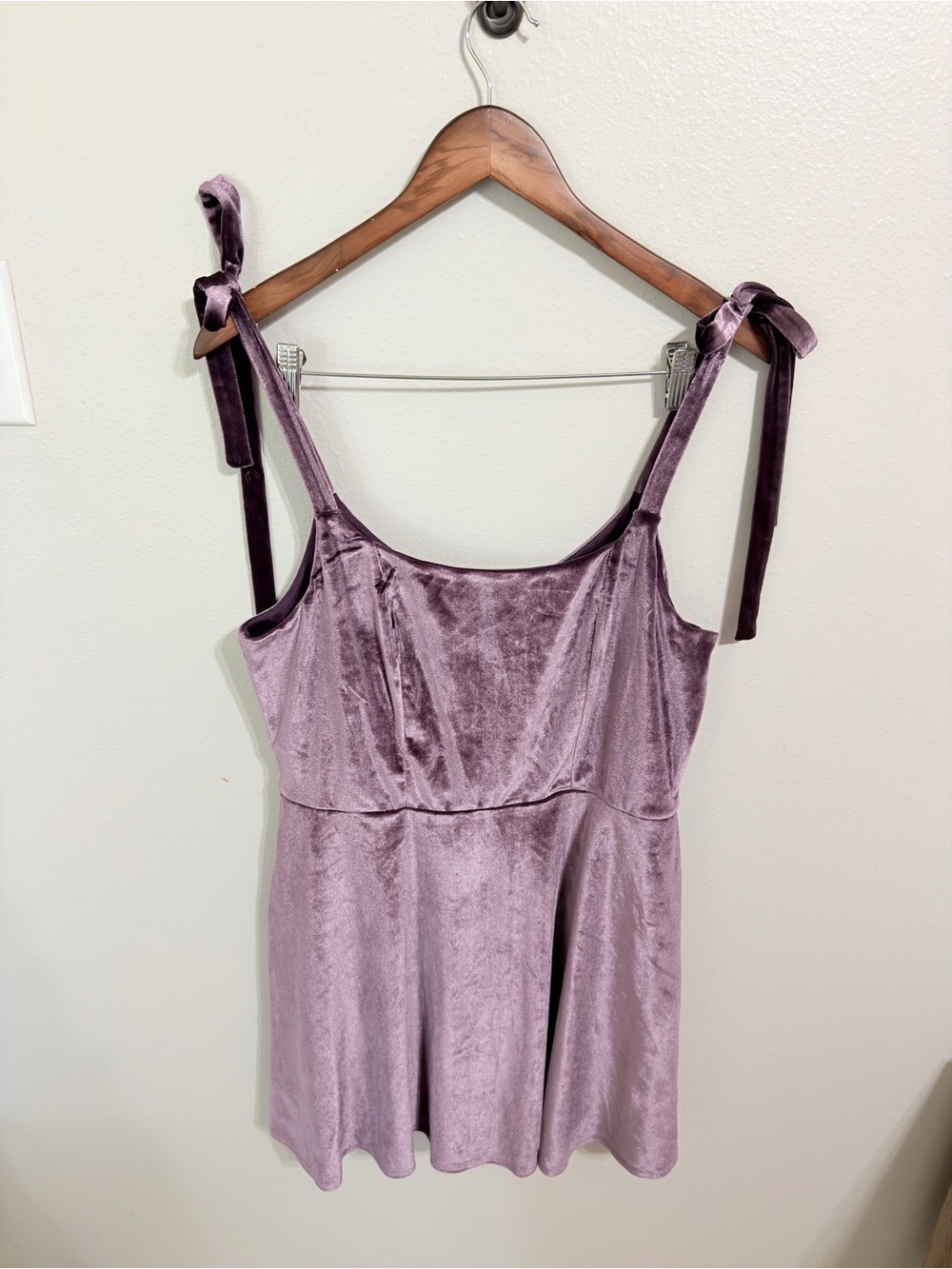 Mi Ami Francesca's Mauve Purple Velvet Tie Strap Mini Dress